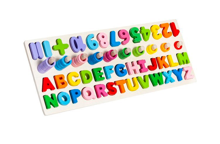 Alphabet- und Zahlenpuzzle aus Holz