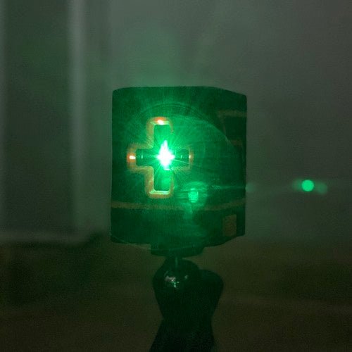 1 Kreuzlinienlaser mit Selbstnivellierung für präzise Messungen, grün - Easy2sell - Deluxe