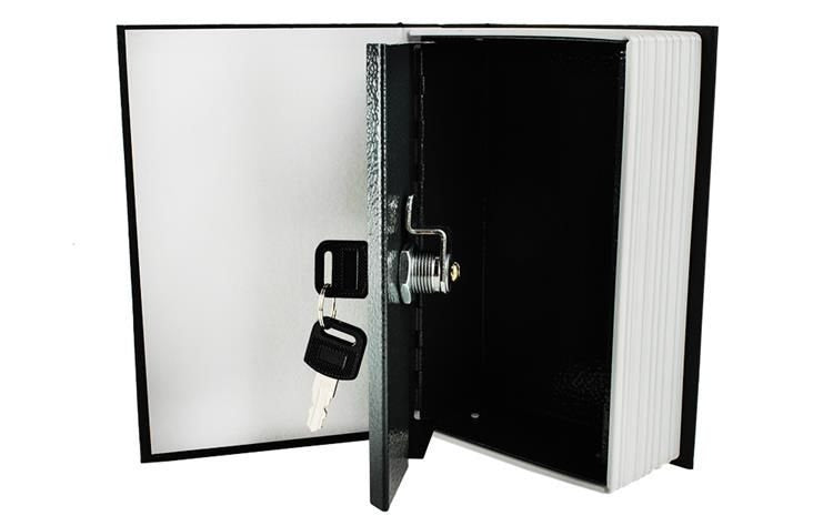 Safe – eine in einem Buch versteckte Box, 18 cm x 11,5 cm