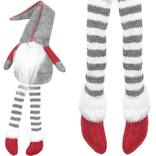 Sitzender grauer Elf