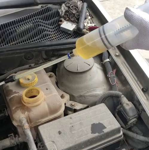 Ölsaugspritze 200 ml 2 Schläuche Stopfen Öl Bremsflüssigkeit Absaugset Auto