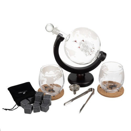 Whisky Karaffe Globus Set mit 2 Gläsern 850 ml Steinkühlwürfeln Holzständer