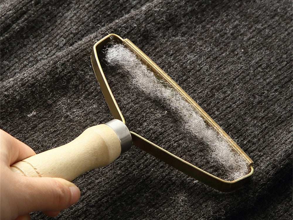 Tierhaarentferner mit leistungsstarkem Kamm, aus Holz und Metall, 15 x 12,5 x 1 cm