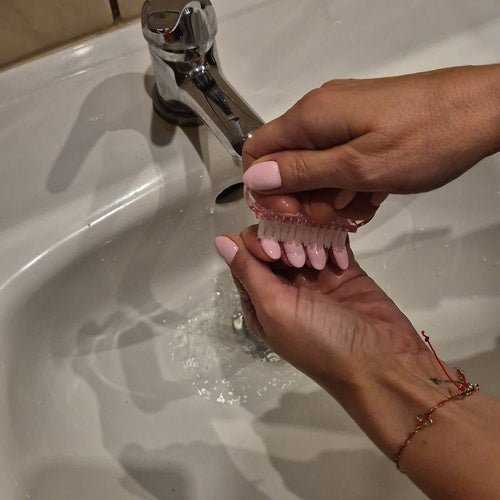 50 Manikürebürsten für optimale Hygiene – Rosa - Easy2sell - Deluxe