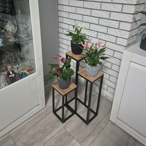 Blumenständer Metall 3 - stöckig – Pflanzenregal Loft Design für Innen & Außen - Easy2sell - Deluxe