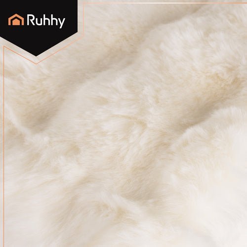 Kuscheldecke 160x100 cm Weiß – Weiche Tagesdecke aus Kunstfell & Plüsch - Easy2sell - Deluxe