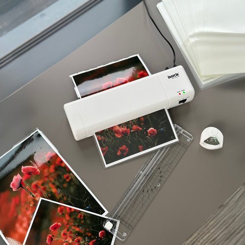 Laminiergerät A4 4 - in - 1 Set mit Trimmer, Eckenrunder und 60 Folien - Easy2sell - Deluxe