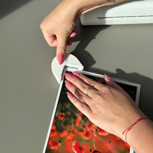 Laminiergerät A4 4 - in - 1 Set mit Trimmer, Eckenrunder und 60 Folien - Easy2sell - Deluxe